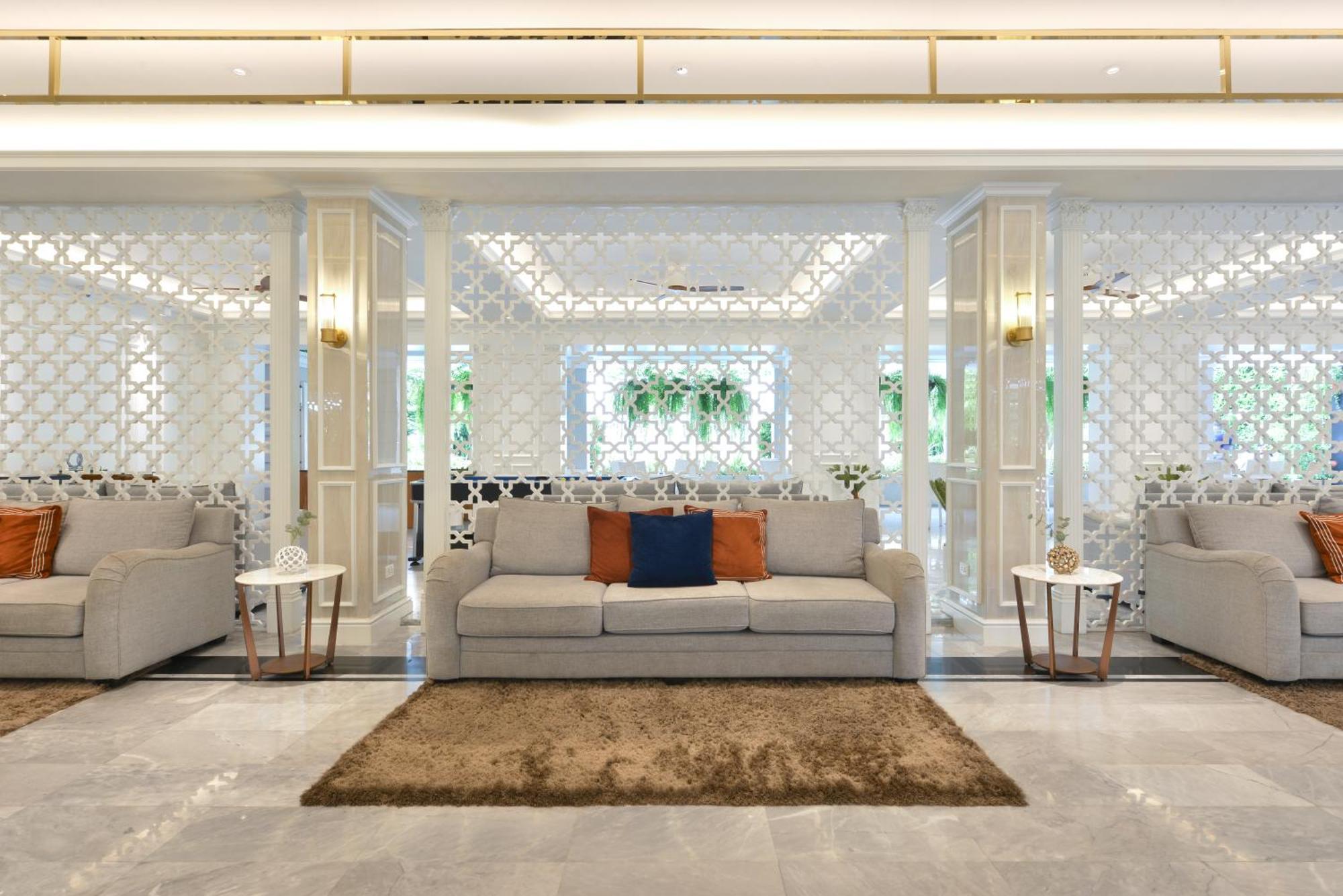 The Beverly Hotel Паттайя Экстерьер фото