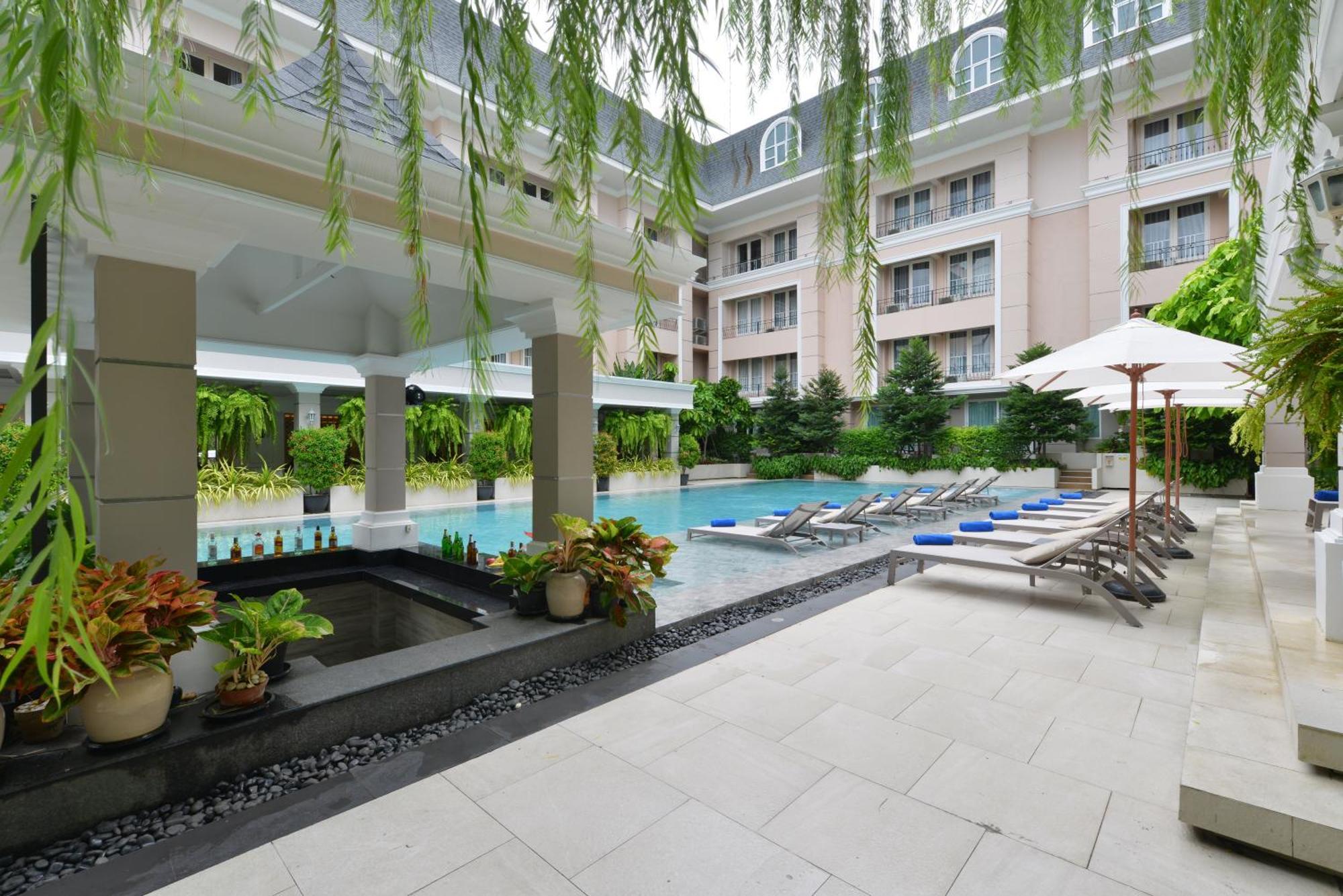 The Beverly Hotel Паттайя Экстерьер фото