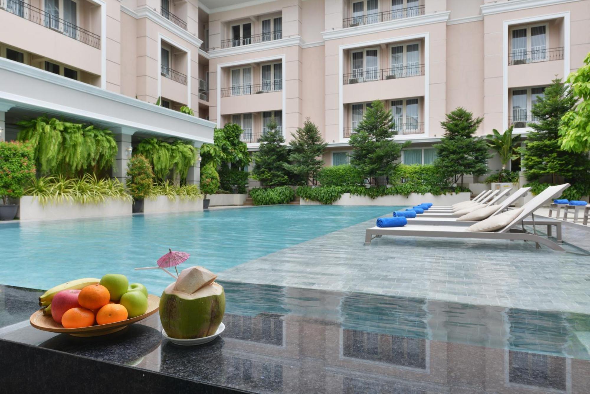 The Beverly Hotel Паттайя Экстерьер фото